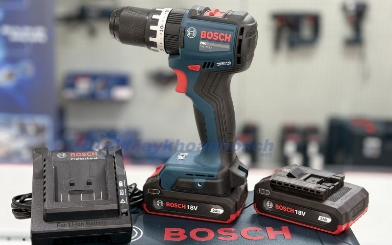  Bosch GSB 18V-52 được trang bị đầy đủ pin và bộ sạc chính hãng Bosch