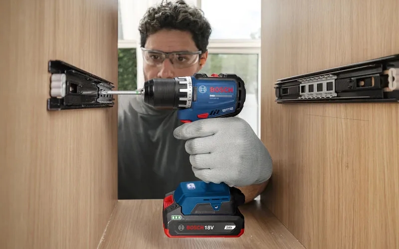 Sử dụng Bosch GSR 18V-52 (SOLO) đúng cách để khoan, bắt vít hiệu quả 