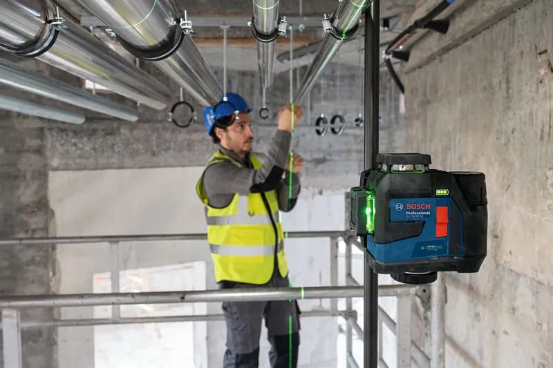 Bosch GLL 90-33 XG sử dụng tia laser xanh