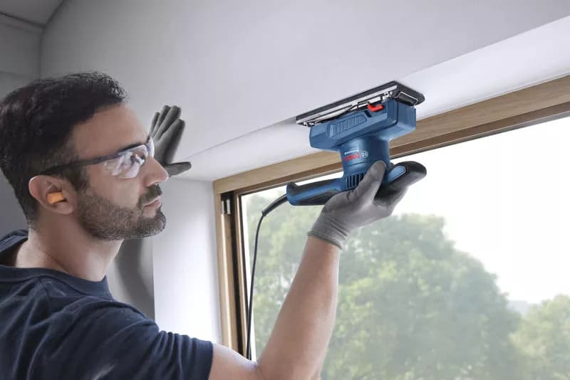 GSS 20-18 A có trọng lượng nhẹ giúp thao tác dễ dàng