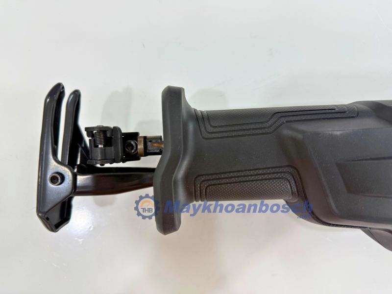 Đầu máy Bosch GSA 120