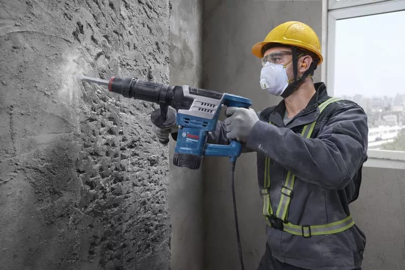Bosch GSH 5 HX có công suất mạnh mẽ