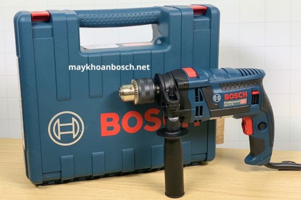 Bosch GSB 16 RE có hộp đựng thuận tiện trong việc bảo quản và mang theo