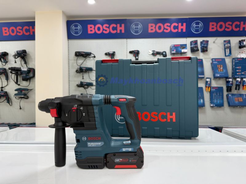 Bosch GBH 185-LI có thể linh hoạt sử dụng ở trên cao, góc khuất