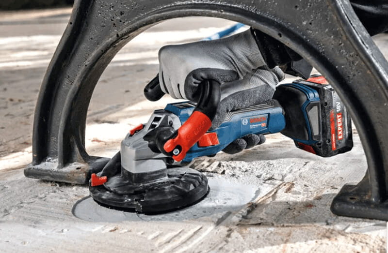 Sản phẩm máy mài bê tông dùng pin GBR 18V-15 S Solo chính hãng