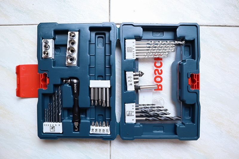 Các dụng cụ có trong bộ mũi khoan 41 chi tiết Bosch 2607017396