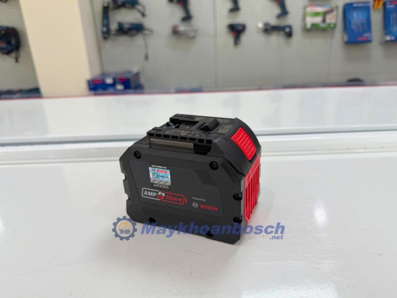 Thiết kế nhỏ gọn, tiện dụng, trọng lượng nhẹ hơn 39% so với pin Li-Ion