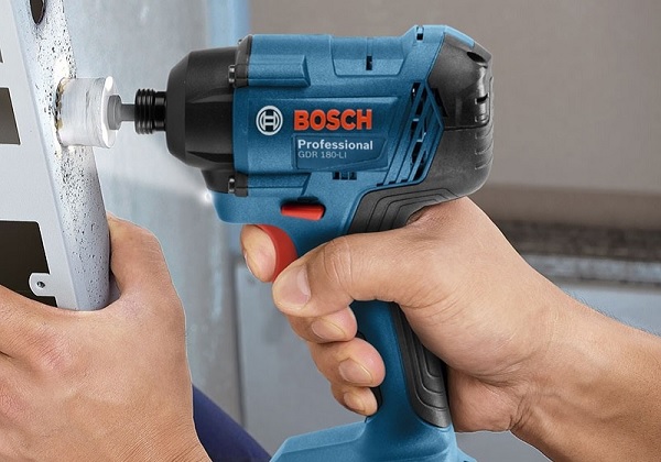 máy bắn vít có búa bán chạy nhất hiện nay của Bosch