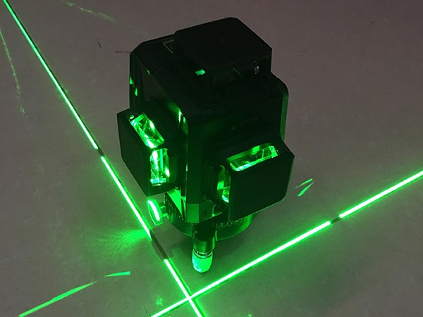 Lựa chọn máy cân mực laser xanh cho các hoạt động ngoài trời